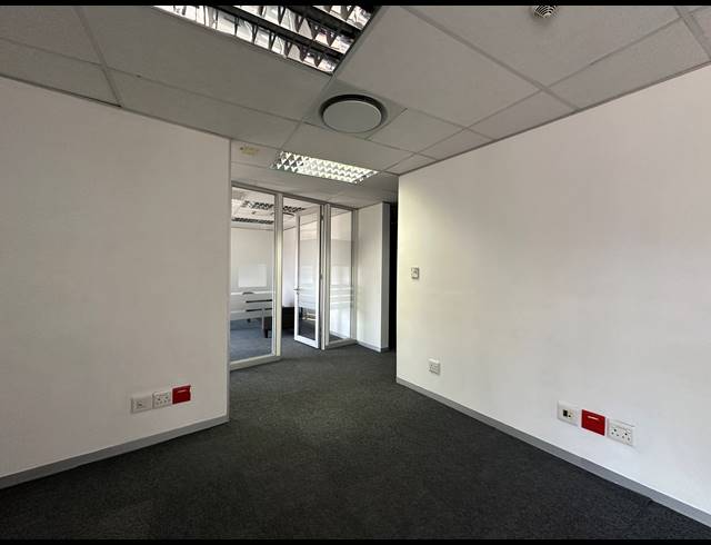 375M² OFFICE TO LET IN CENTURION CENTRAL